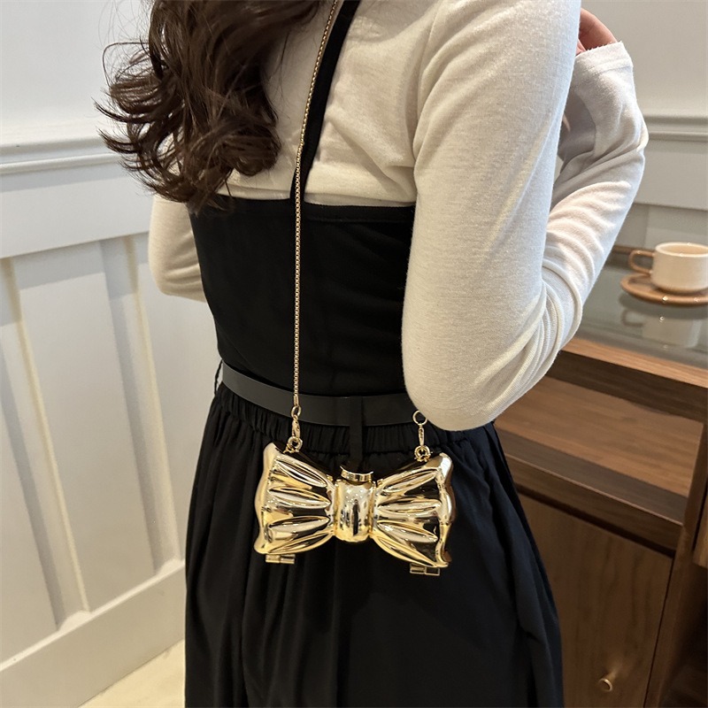Glossy Gold Metal Bow Shaped M - đánh giá và giá Clutch Bag Evening