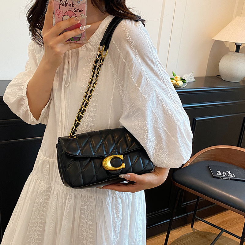 Women Quilted Leather Shoulder - đánh giá và giá Women Bags Logo